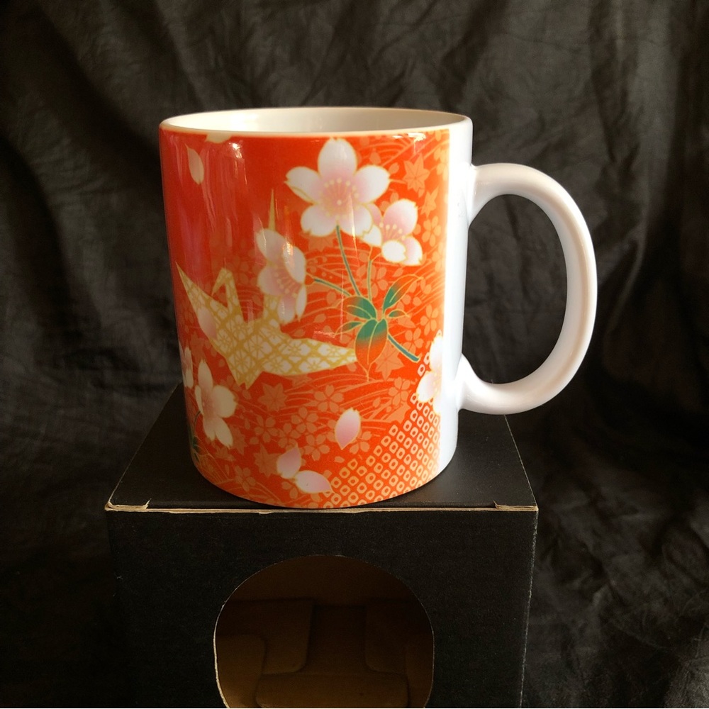 Vivid Mug with Paper Crane & Temari Design - Made in Japan